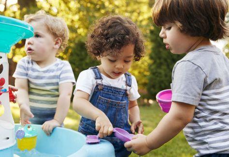 toddlers playing